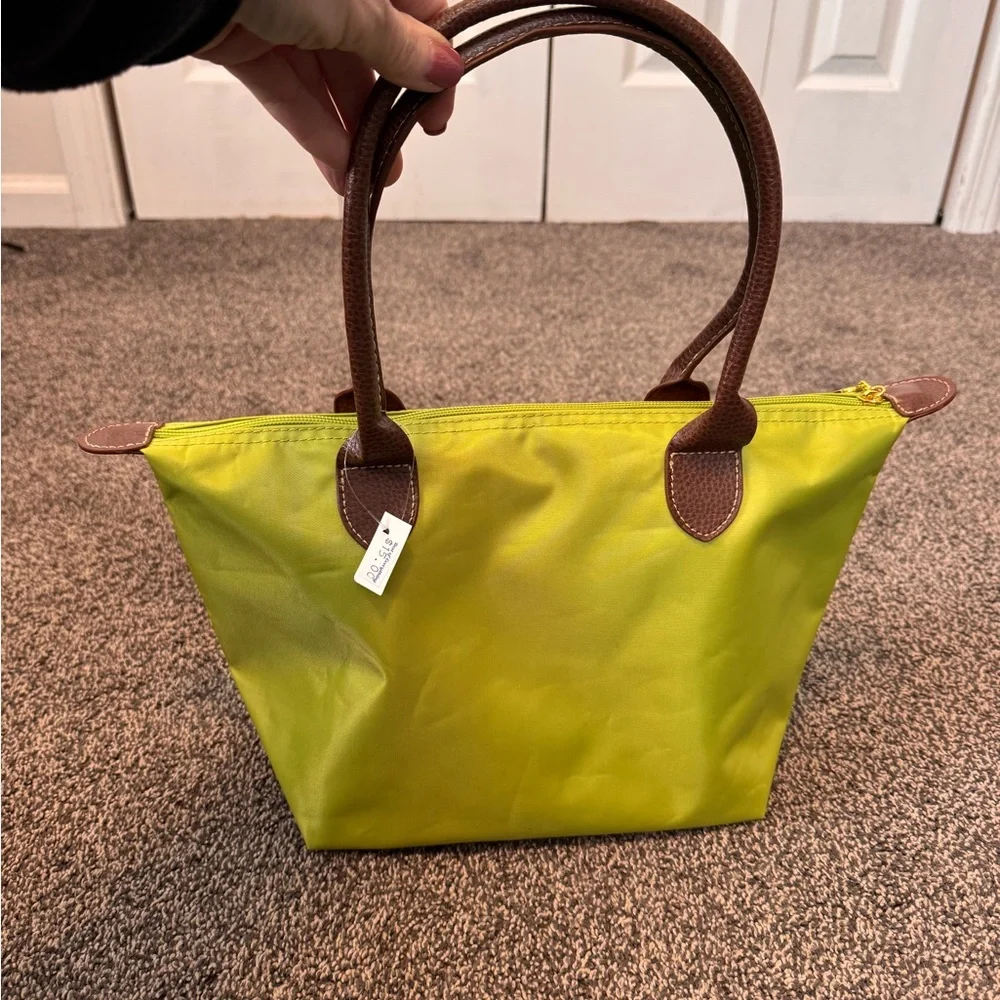 Stylish LimeGreen Nylon Tote Bag Brown Faux Leather Handles NWTS lightweight - Picture 7 of 10